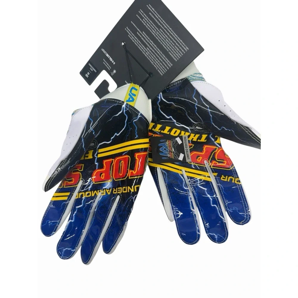 NWT Under Armour UA Blur Limited Edition Football Gloves Men's Size‎ Medium